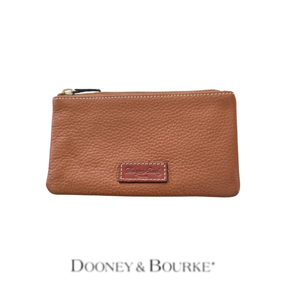 Dooney Bourke Leather Zip Pouch Wallet Brown Pebble ID Case No Interior Tag
